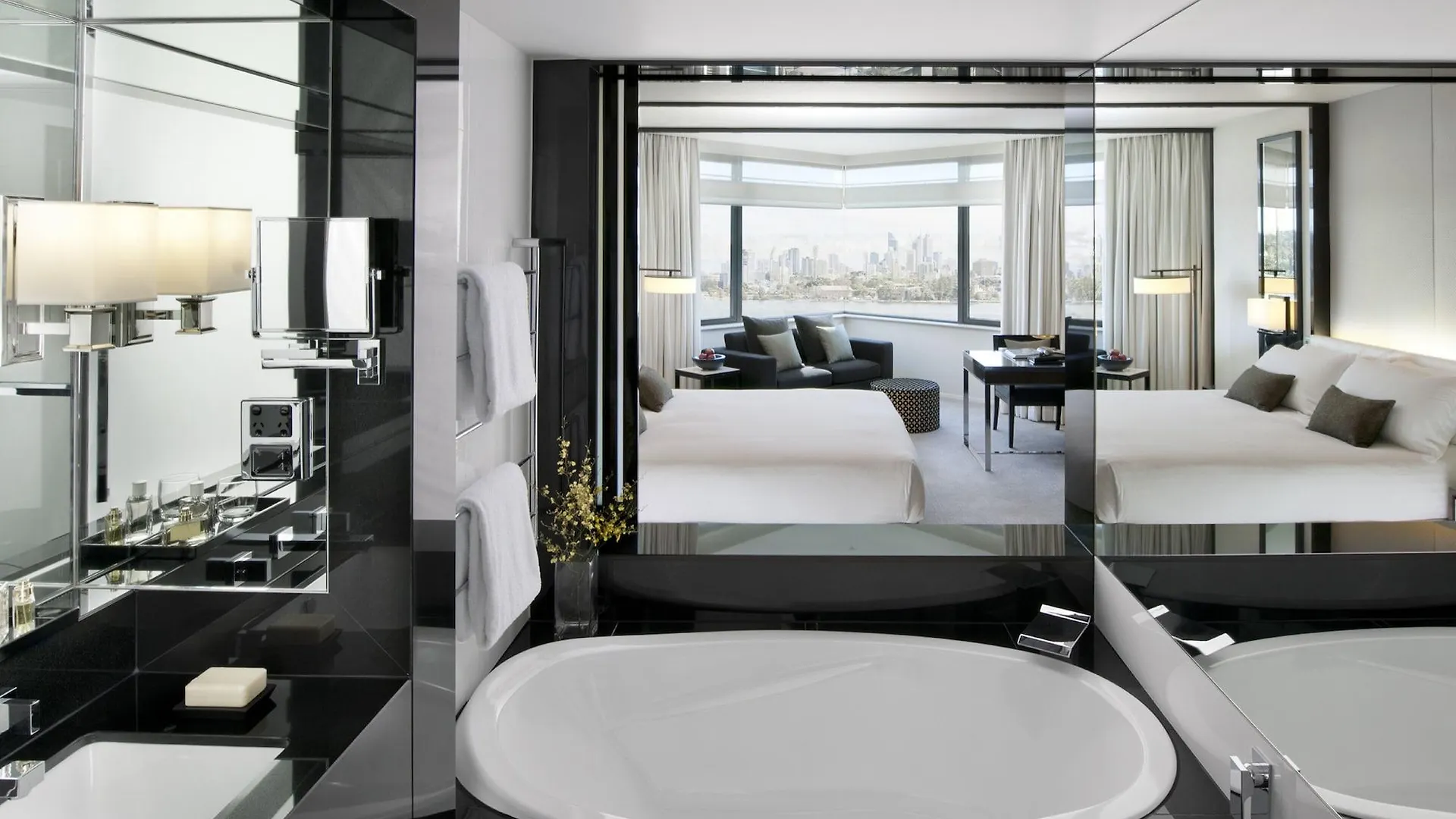 *****  Crown Metropol Perth Hotel Australia