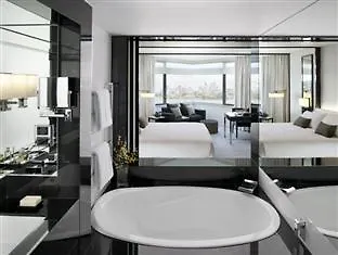 Crown Metropol Perth Hotel
